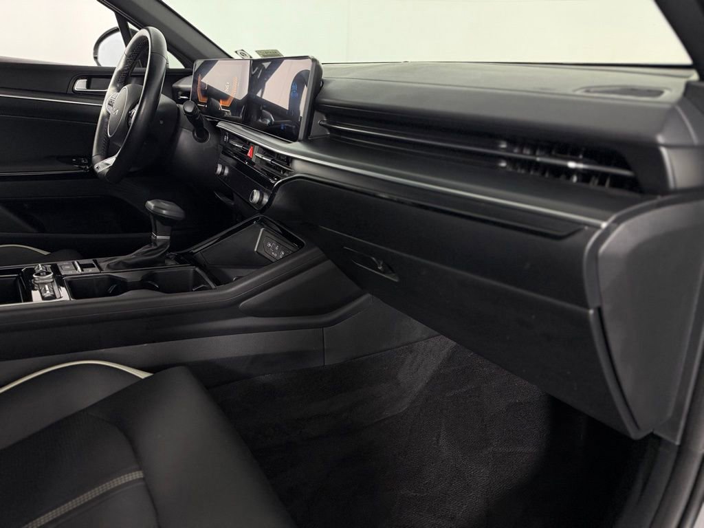 Used 2025 Kia K5 GT-Line image 31