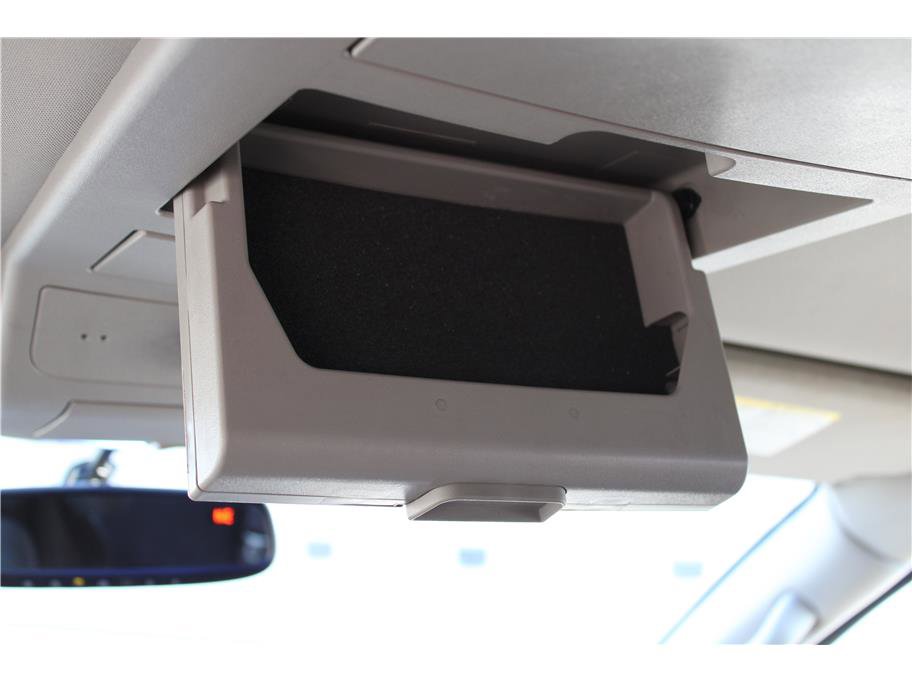 Used 2015 Nissan Armada SV image 37