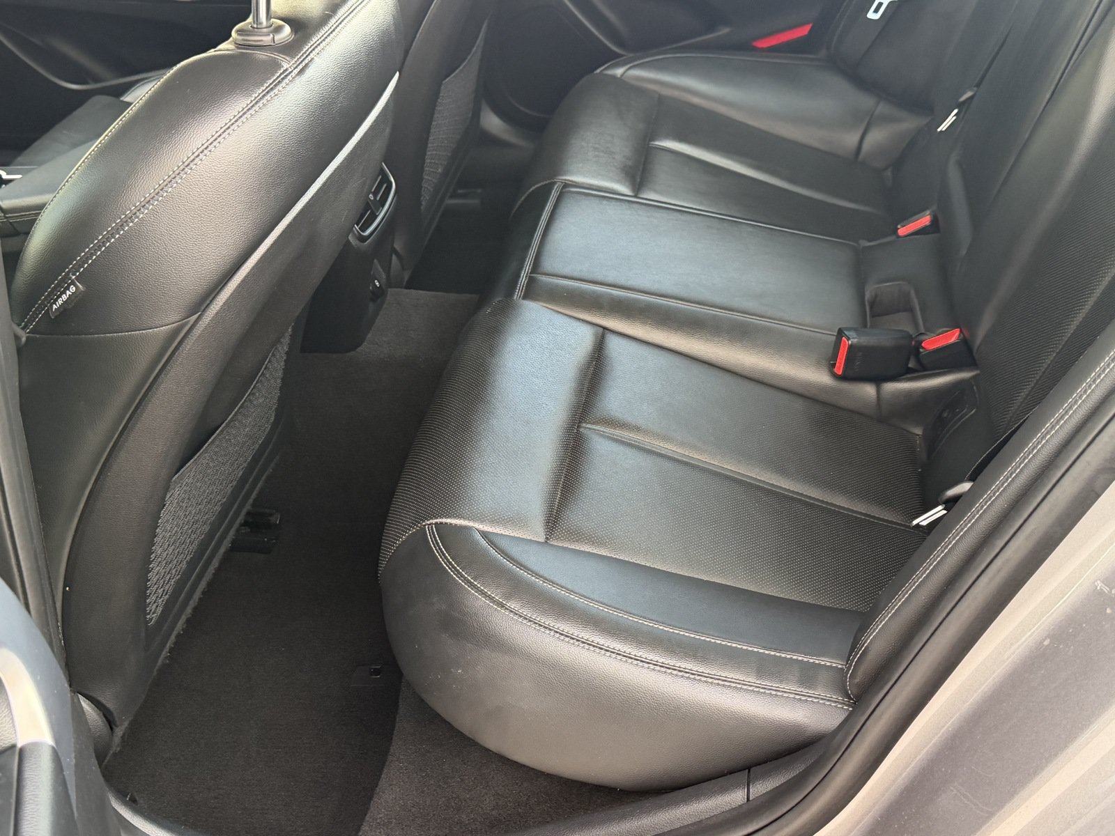 Used 2020 Genesis G70 2.0T RWD image 24
