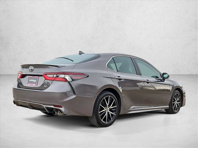 Used 2024 Toyota Camry SE w/ Cold Weather Package image 5