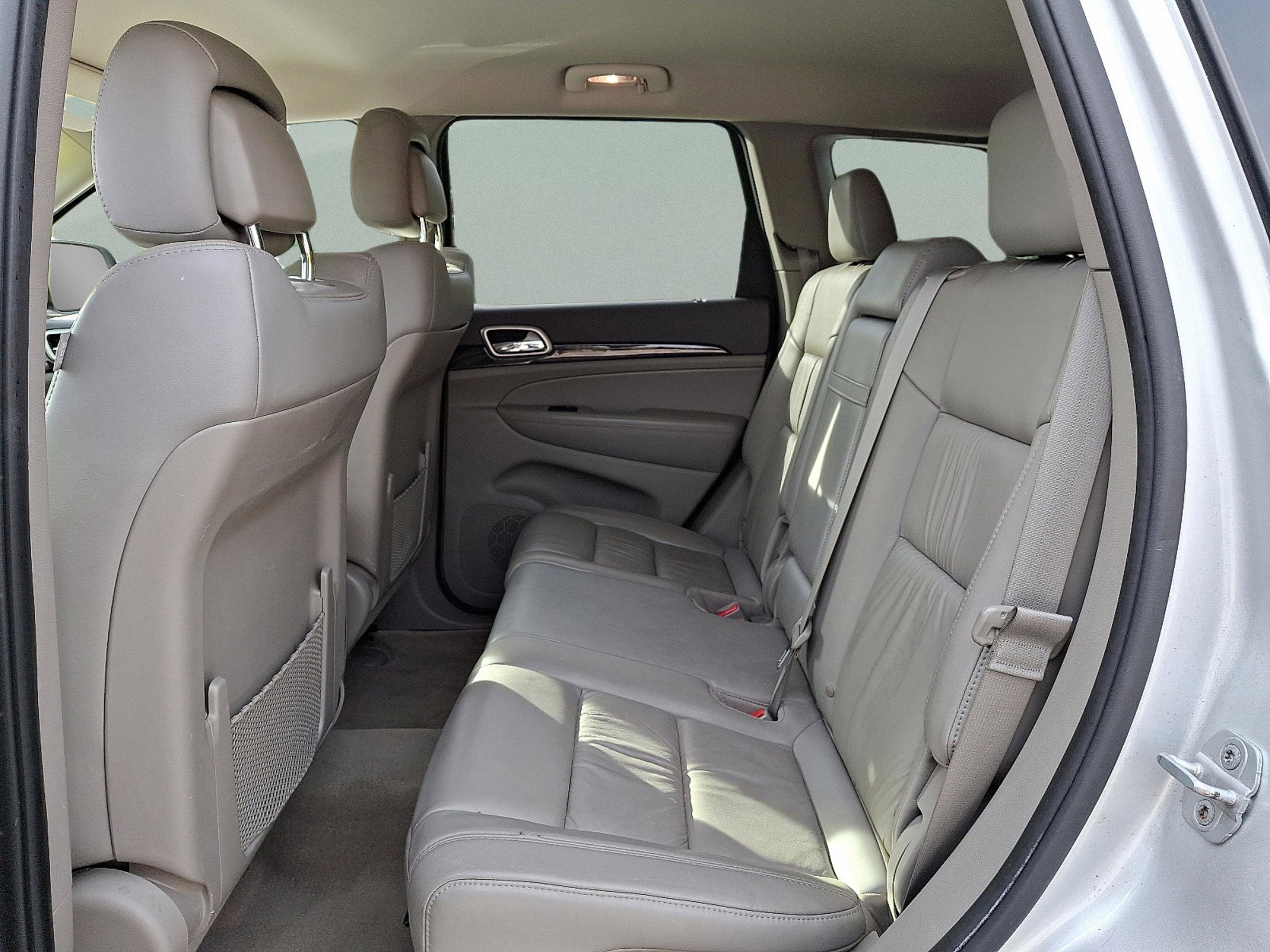 Used 2012 Jeep Grand Cherokee Laredo image 10