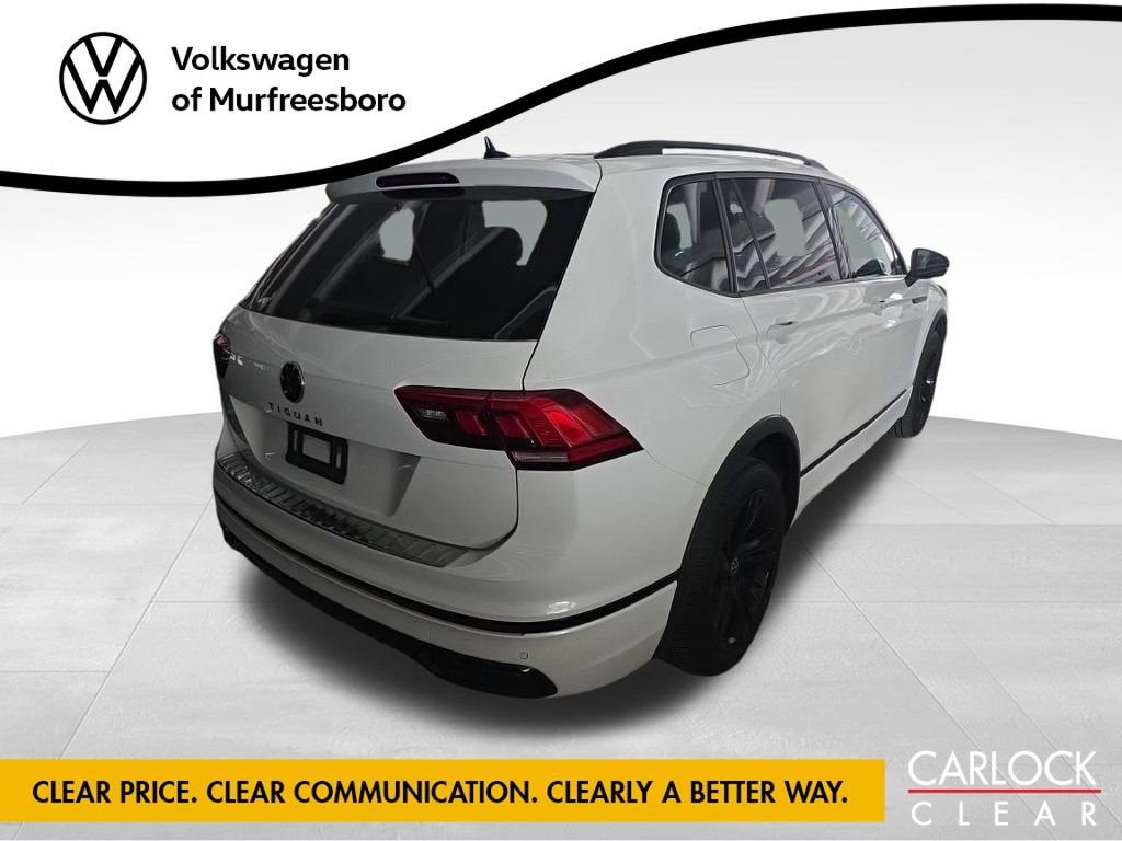 Used 2023 Volkswagen Tiguan SE R-Line FWD image 3