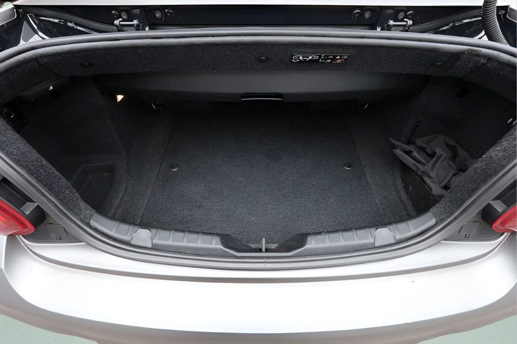 Used 2017 BMW 230i Convertible RWD image 29