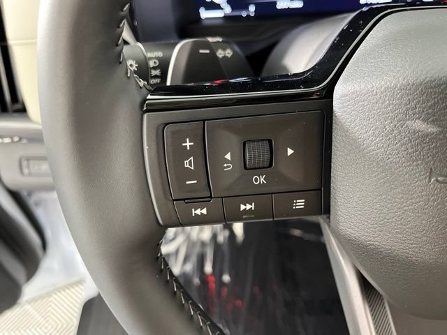 New 2026 Nissan Pathfinder SL w/ SL Premium Package FWD image 23