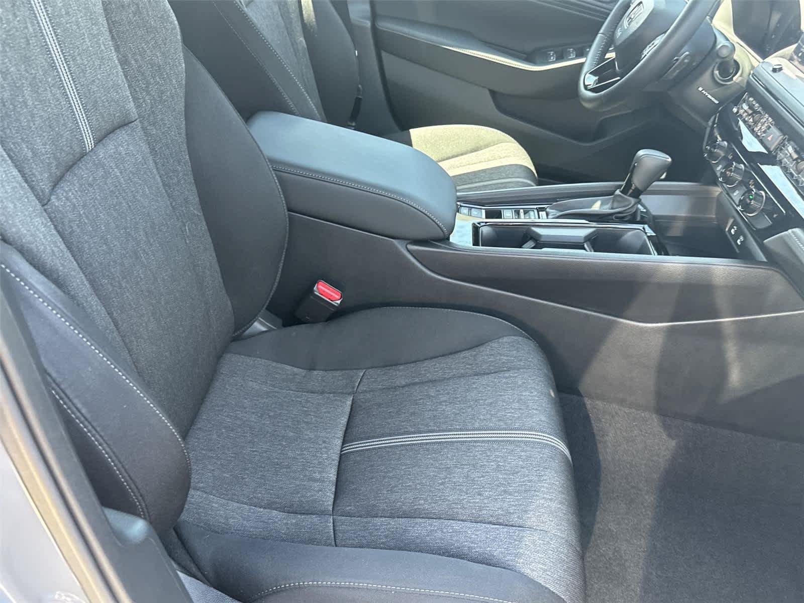 Used 2025 Honda Accord Sport image 17