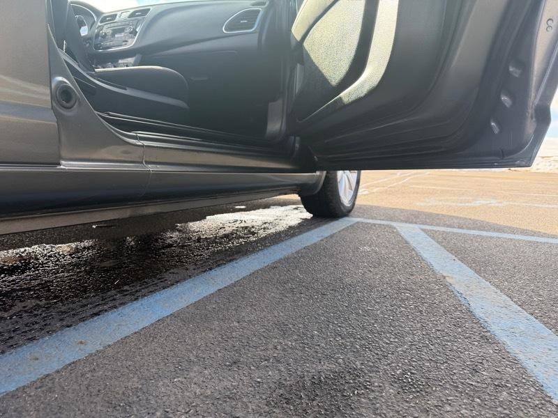 Used 2013 Chrysler 200 Touring image 34