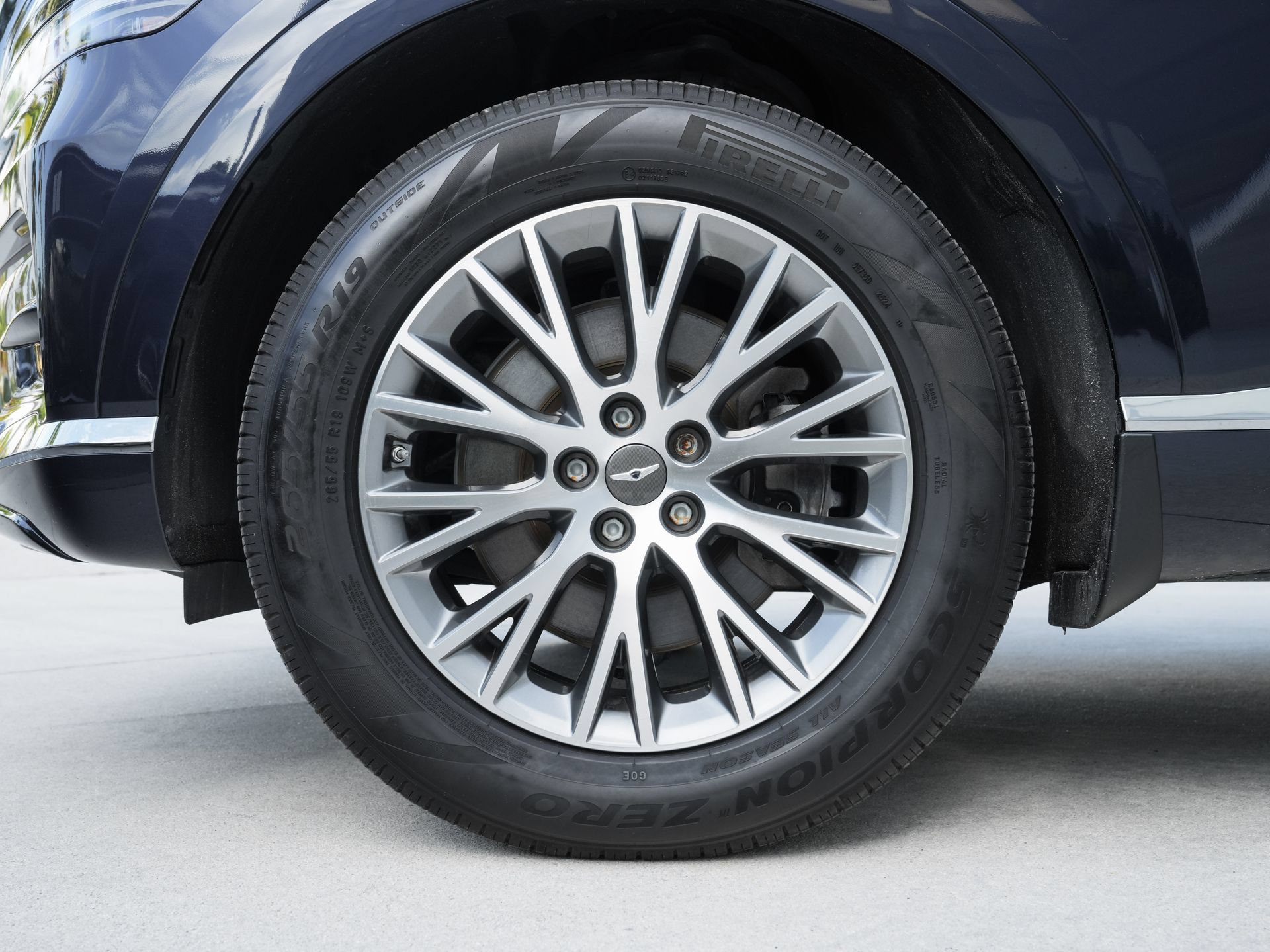 Used 2024 Genesis GV80 2.5T AWD/4WD image 31