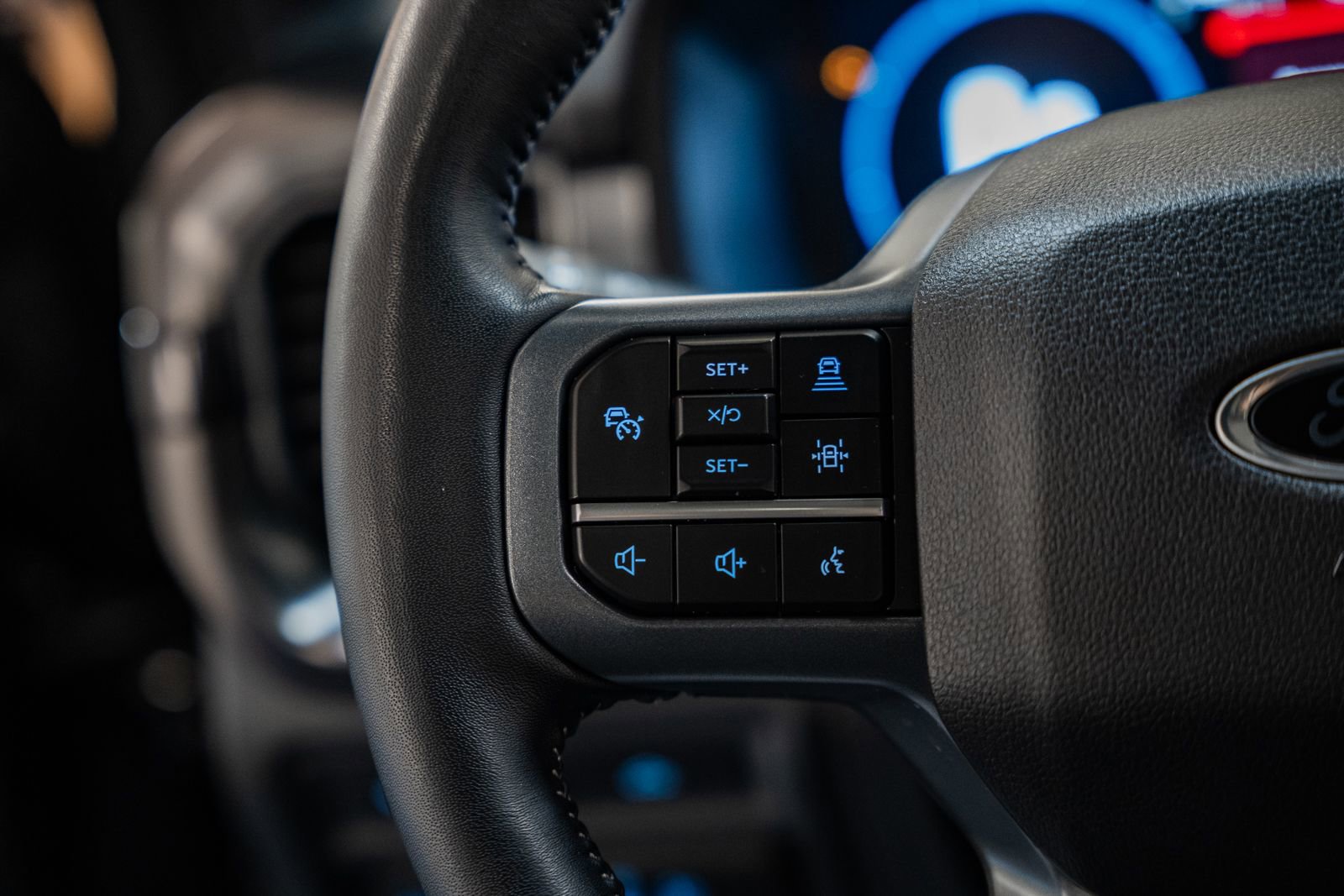 Certified 2023 Ford F150 Lariat w/ Equipment Group 502A High image 36