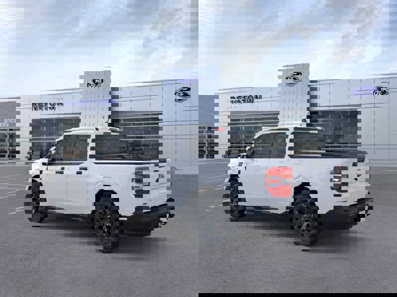 New 2025 Ford Maverick XLT image 28