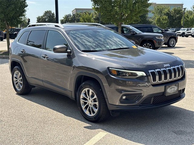 Used 2019 Jeep Cherokee Latitude Plus w/ Comfort/Convenience Group image 3