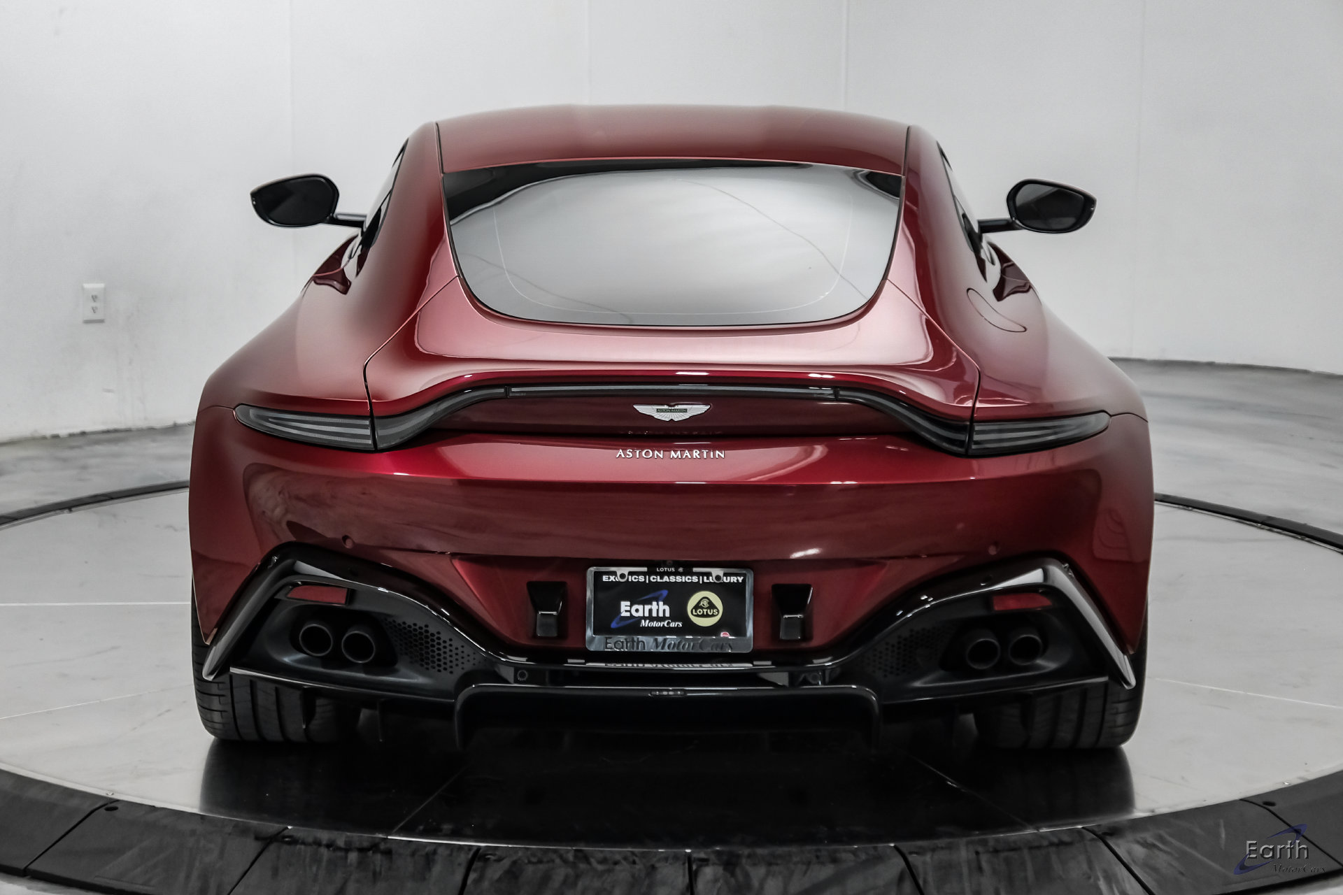 Used 2020 Aston Martin V8 Vantage Coupe RWD image 16