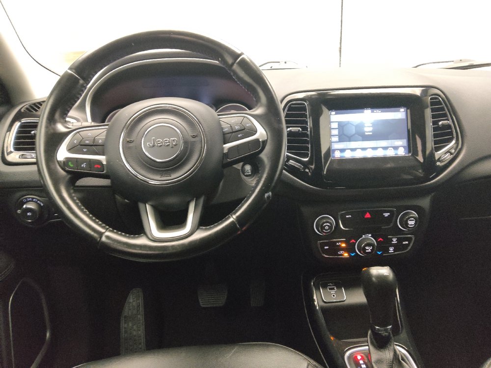 Used 2020 Jeep Compass Latitude FWD image 22