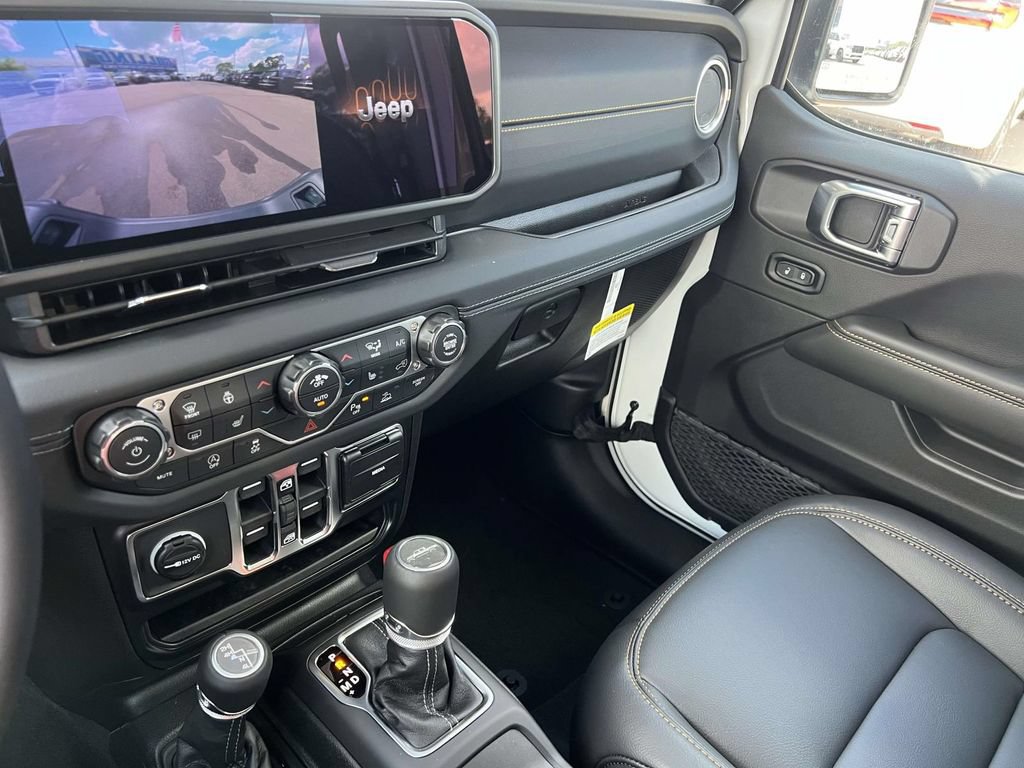 New 2026 Jeep Gladiator Sport AWD/4WD image 31