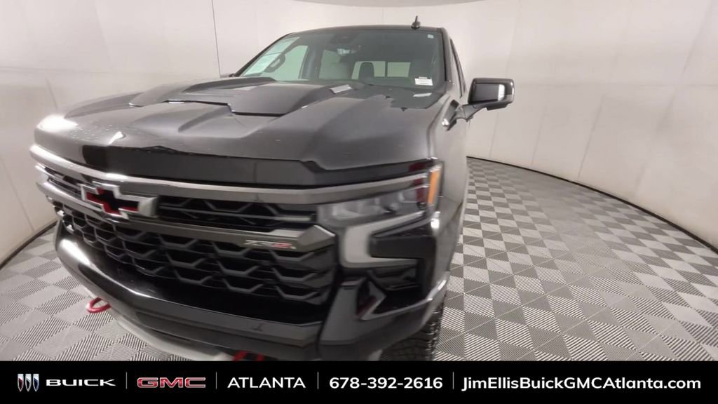 Used 2024 Chevrolet Silverado 1500 ZR2 image 3