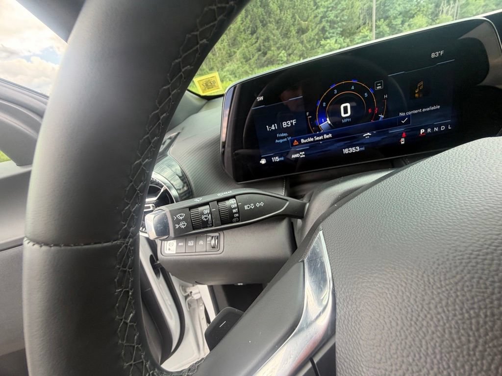 Used 2026 Chevrolet Equinox LT AWD/4WD image 35