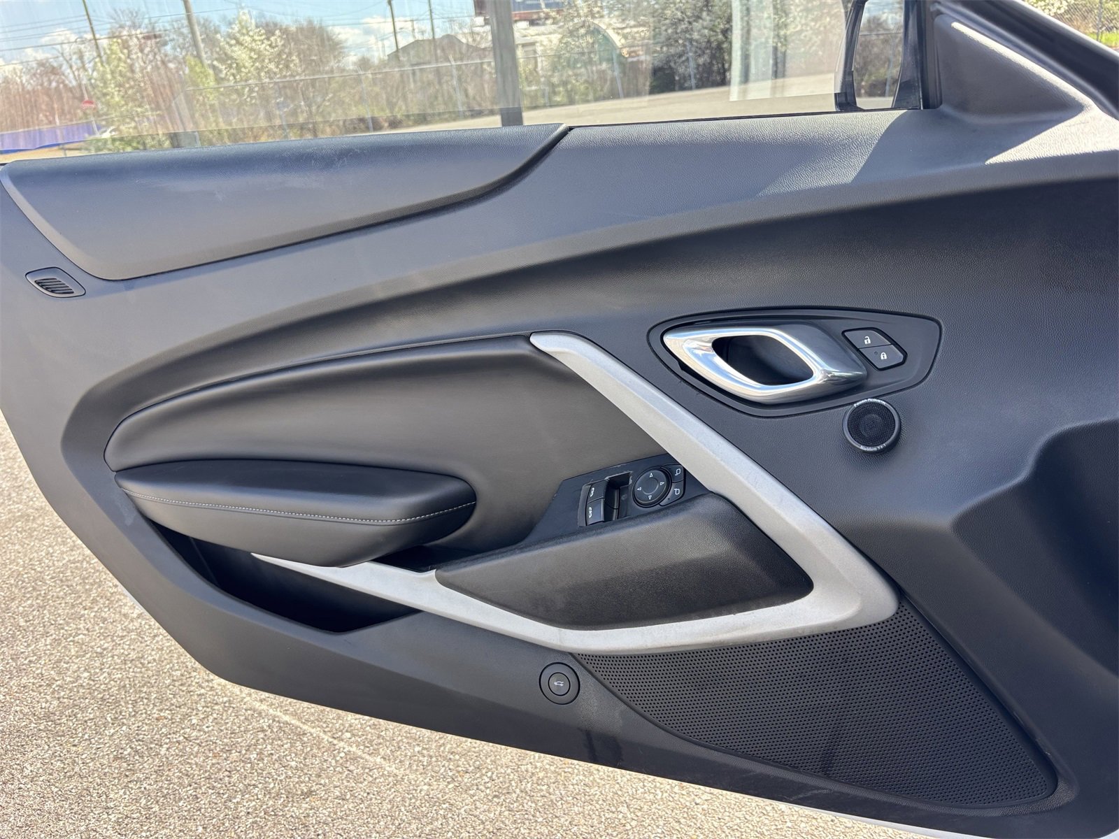 Used 2019 Chevrolet Camaro SS image 17