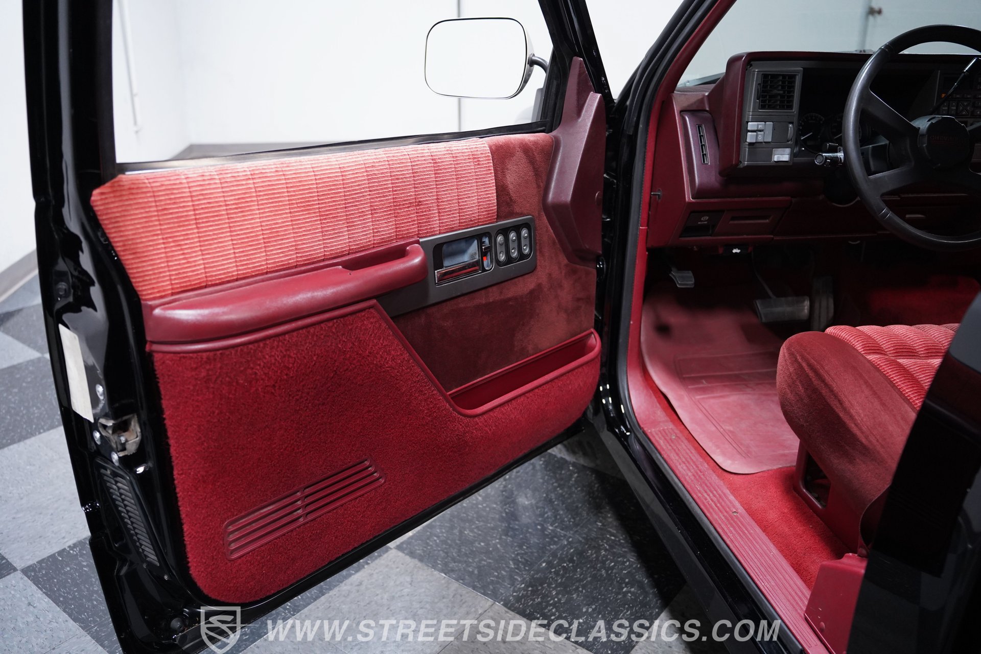 Used 1994 Chevrolet Silverado 1500 2WD Regular Cab image 29