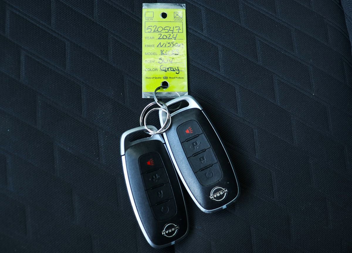 Used 2024 Nissan Kicks SV FWD image 57
