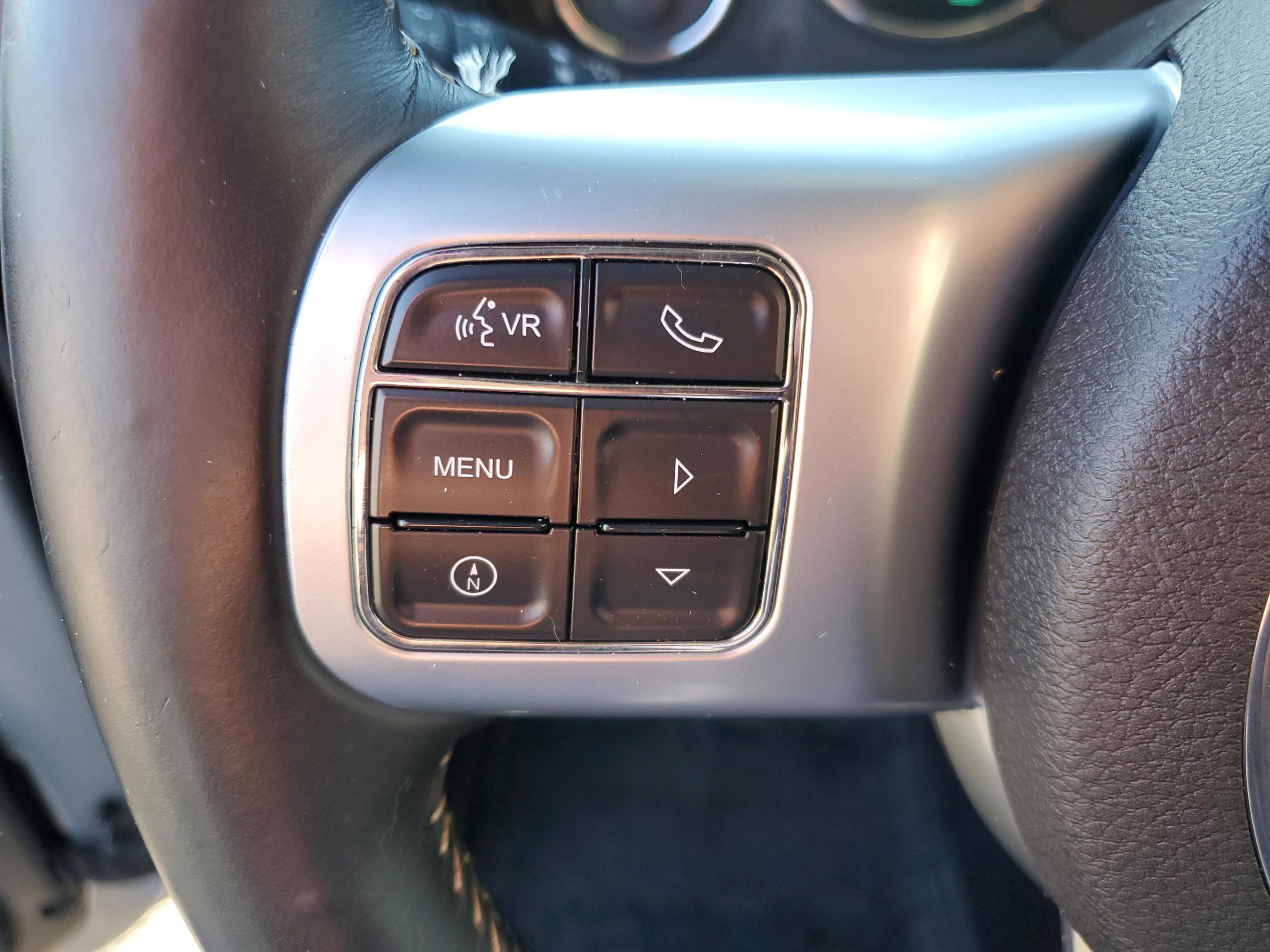 Used 2015 Jeep Wrangler Freedom Edition image 18