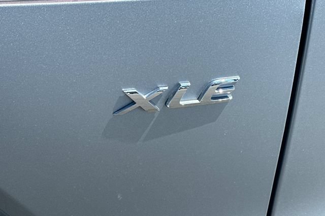 Certified 2025 Toyota Corolla Cross XLE FWD image 32