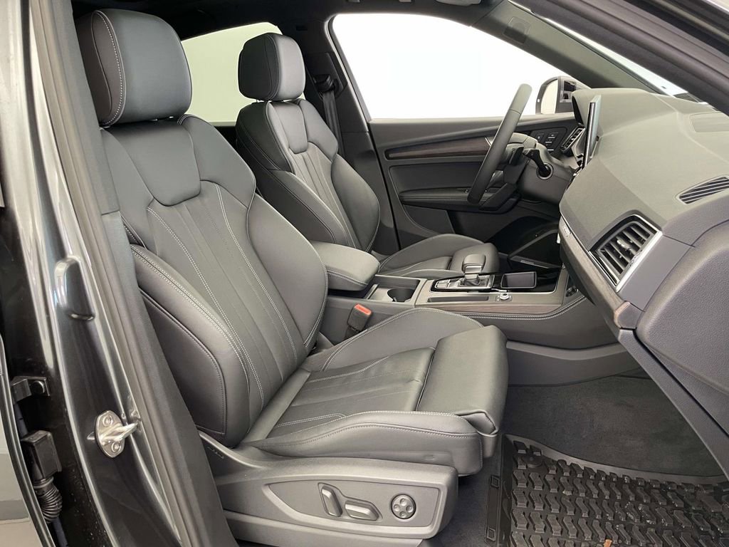 New 2025 Audi Q5 2.0T Premium Plus image 23
