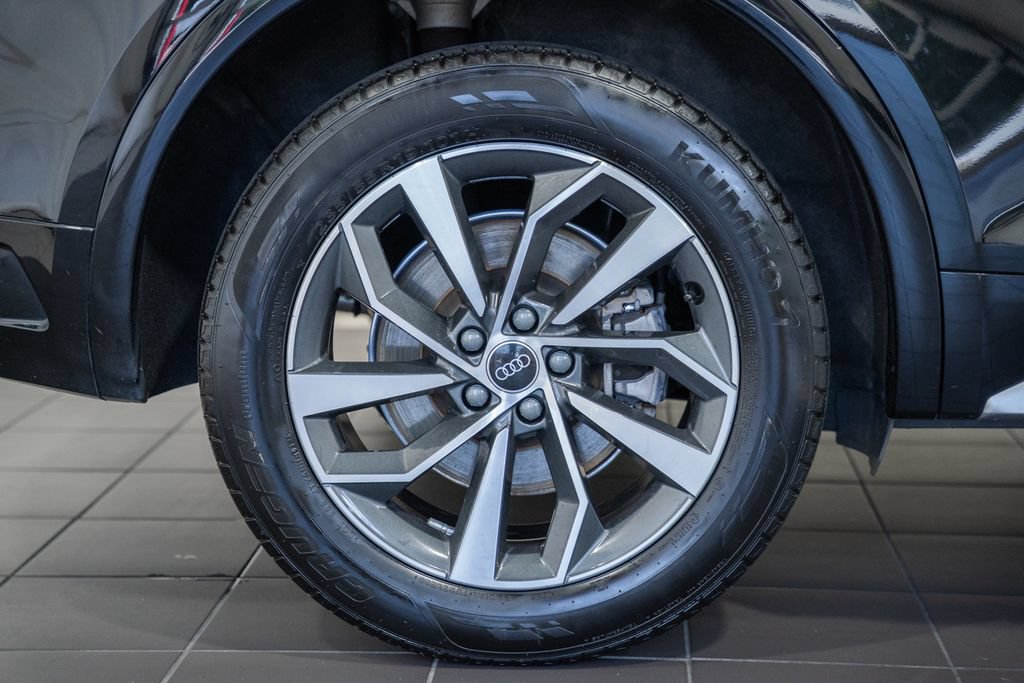 Used 2023 Audi Q5 2.0T Premium Plus w/ Premium Plus Package AWD/4WD image 19