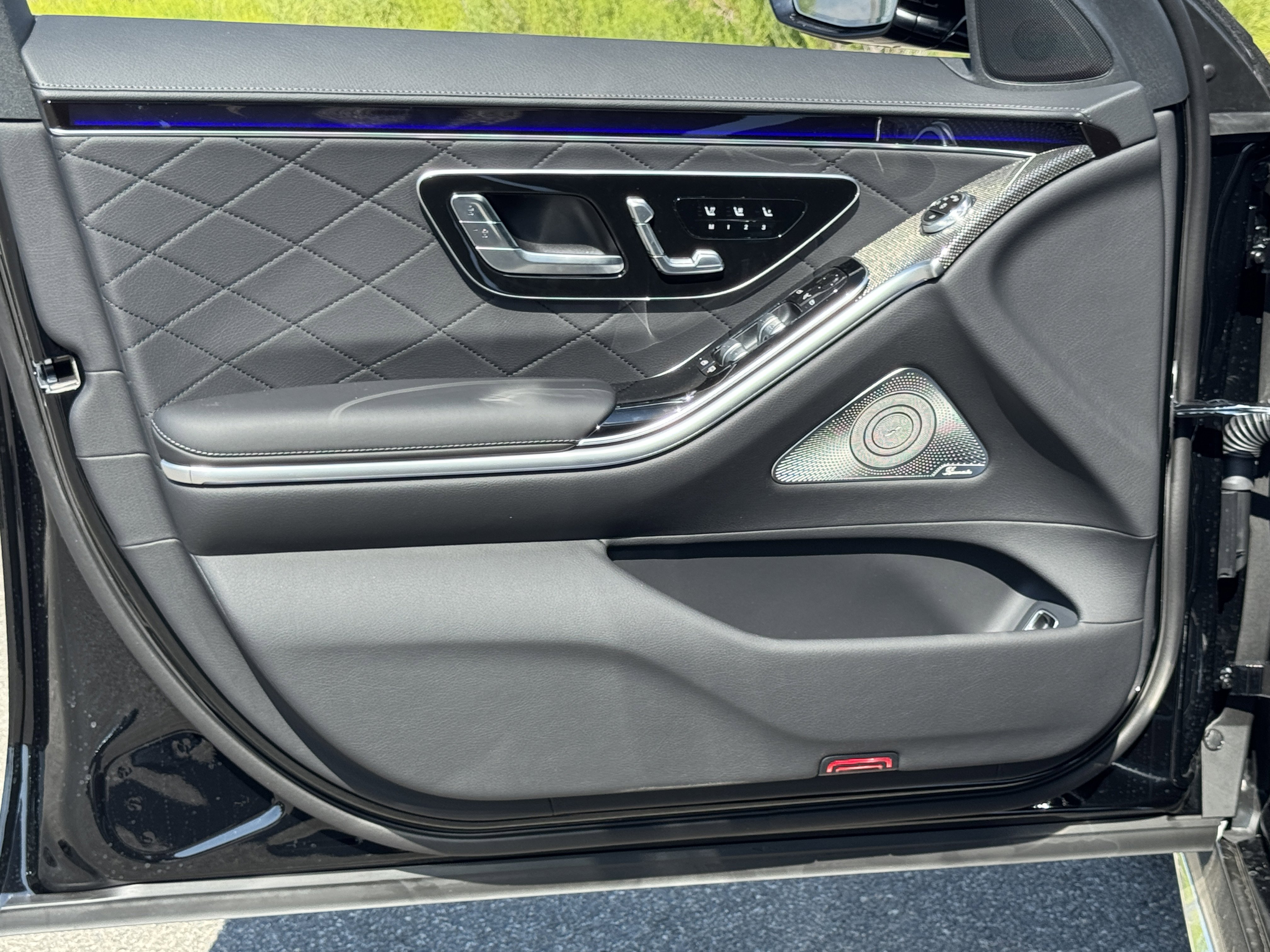 New 2026 Mercedes-Benz S 580e 4MATIC Sedan image 17