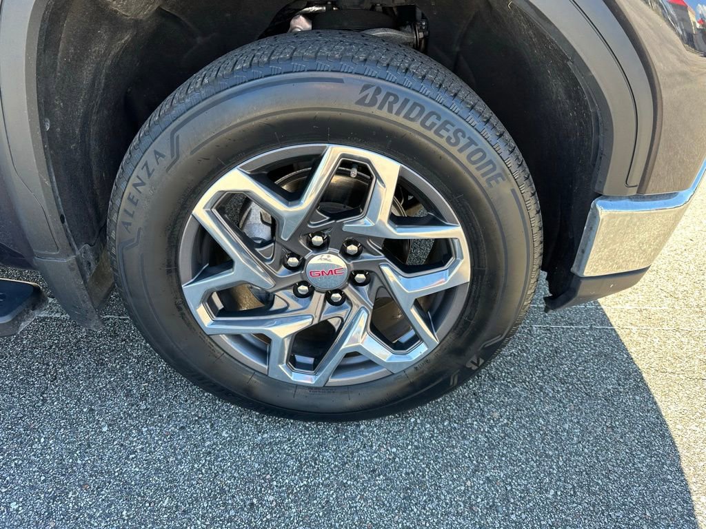 Used 2023 GMC Sierra 1500 SLT w/ SLT Premium Package image 4