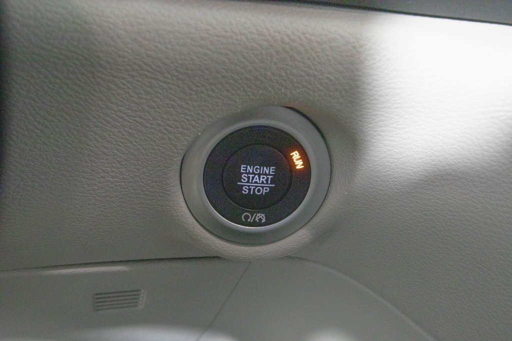 Used 2022 Chrysler Pacifica Touring-L image 23