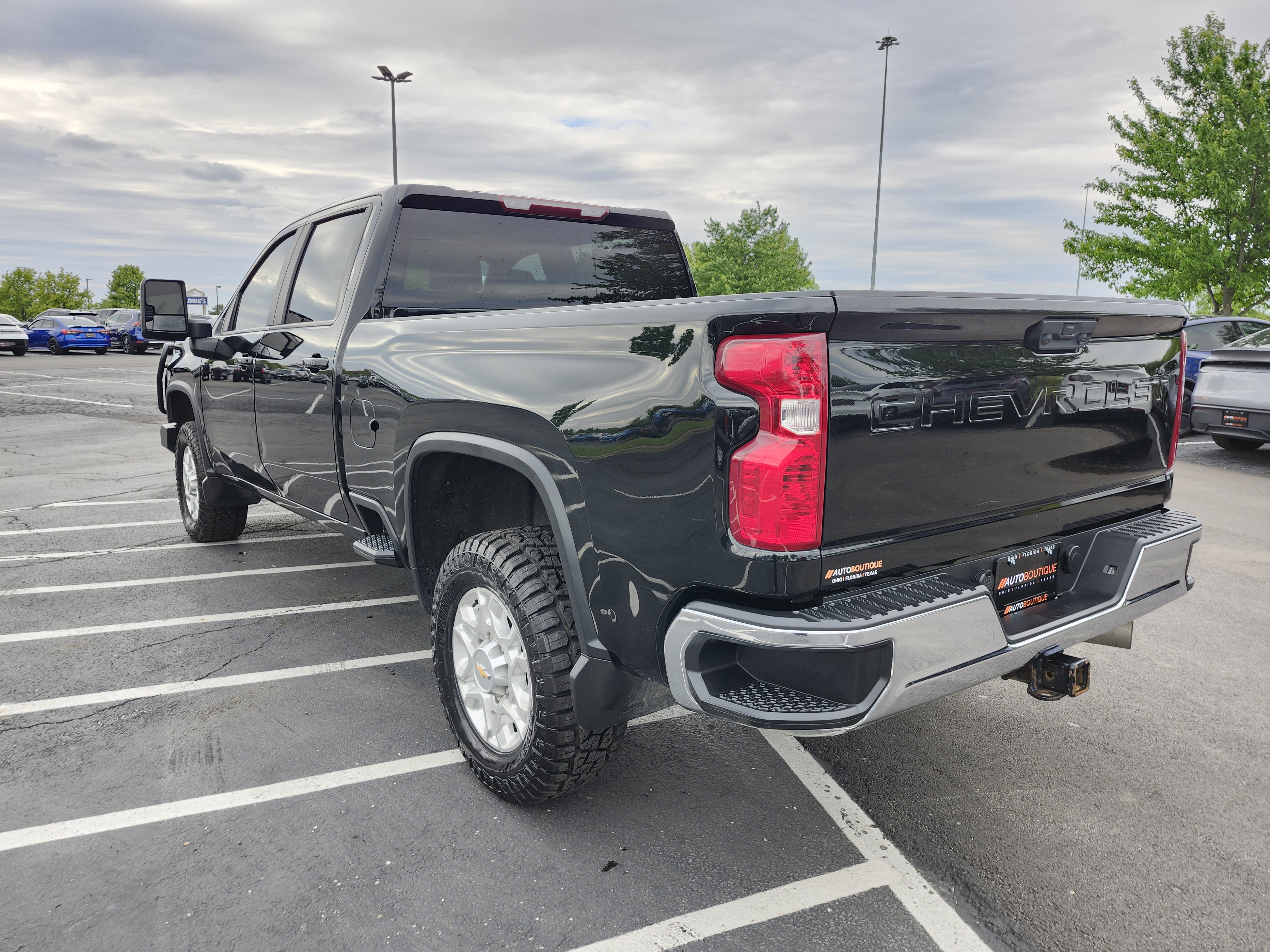 Used 2023 Chevrolet Silverado 3500 LT w/ Convenience Package AWD/4WD image 15