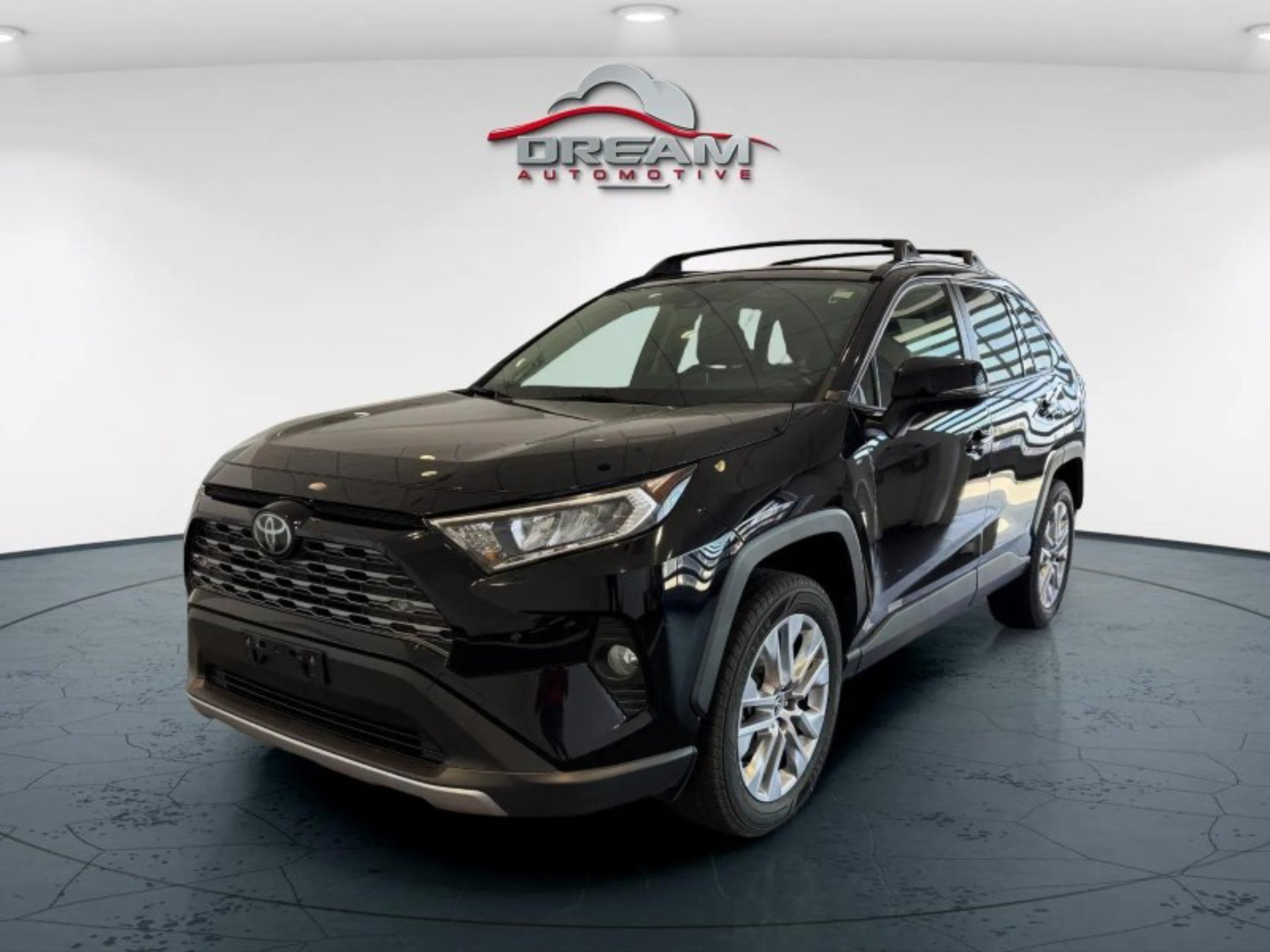 Used 2019 Toyota RAV4 Limited w/ Cold Weather Package AWD/4WD image 4