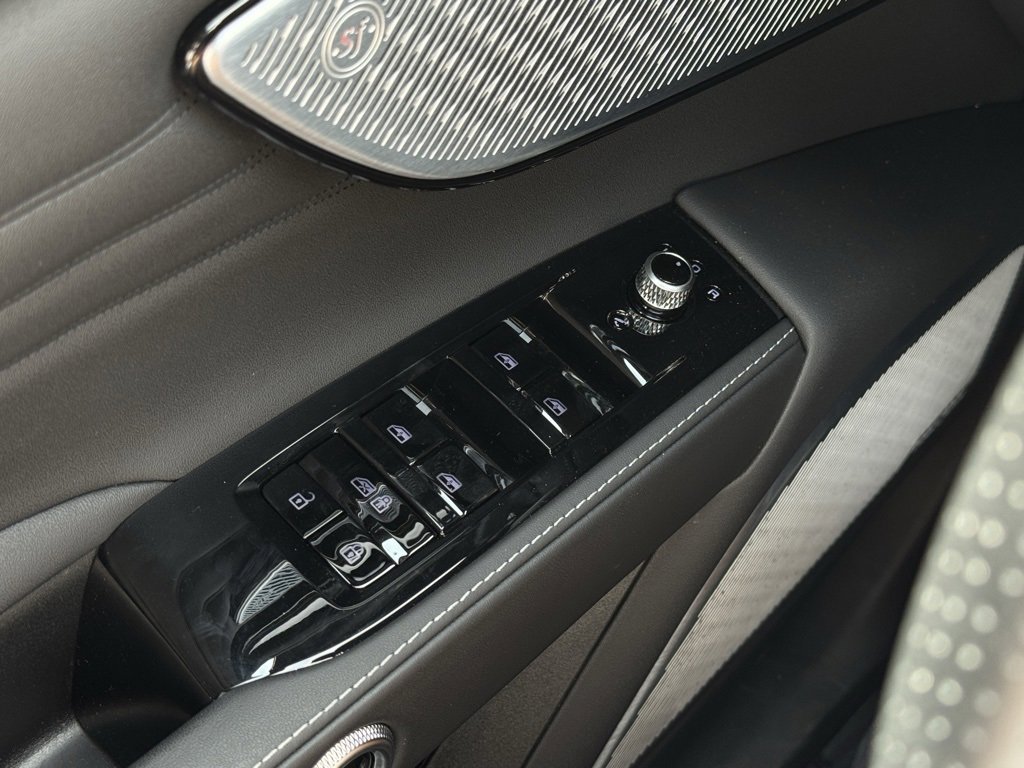 New 2024 Maserati Grecale GT image 13