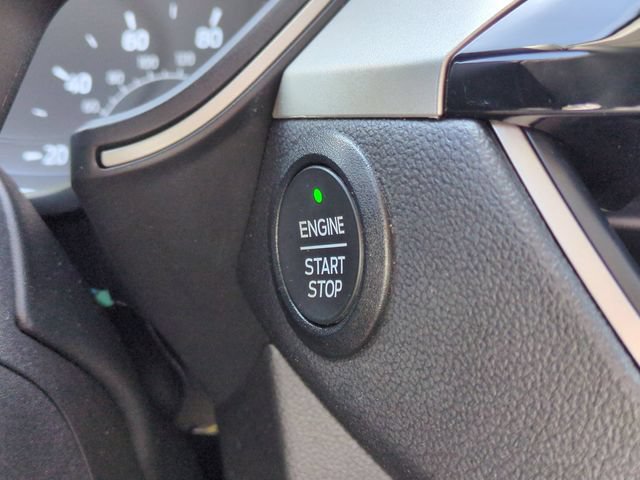 Used 2021 Ford Escape SE w/ Convenience Package FWD image 25