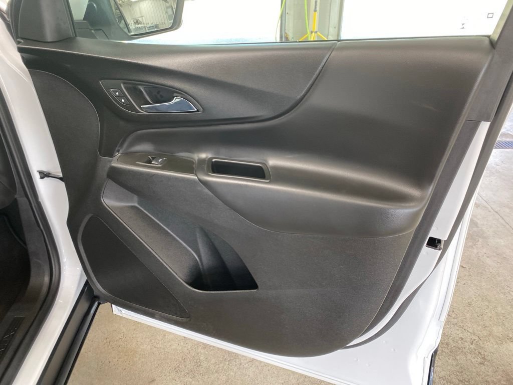 Used 2024 Chevrolet Equinox LT AWD/4WD image 27