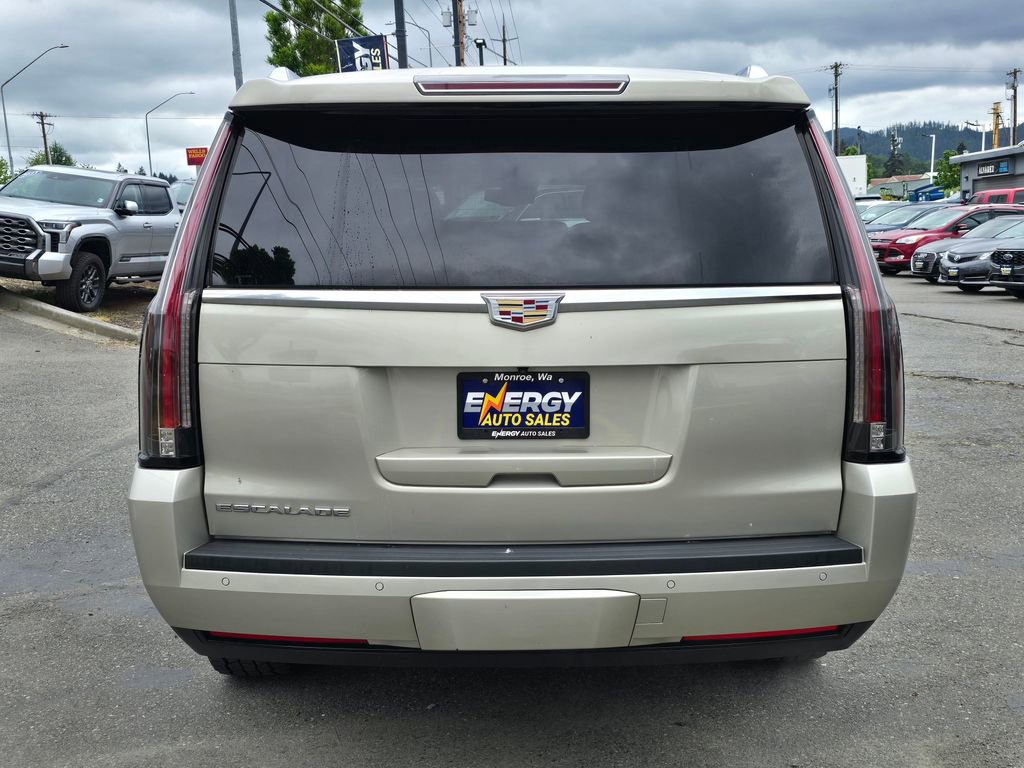 Used 2015 Cadillac Escalade ESV Luxury AWD/4WD image 6