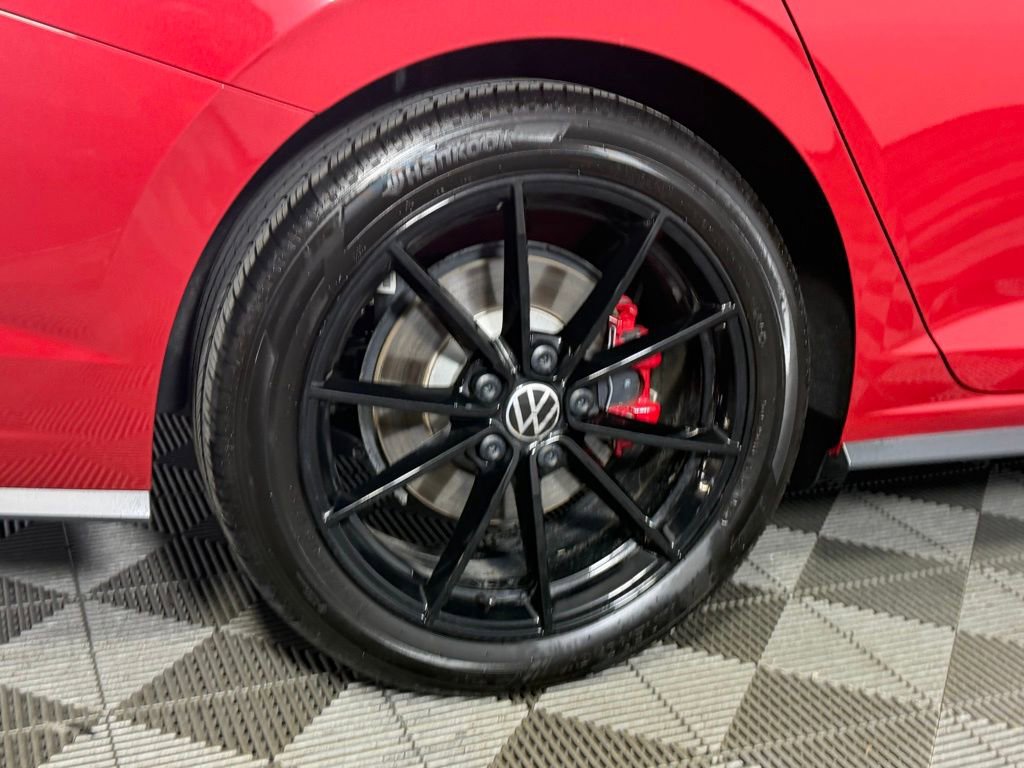 Used 2025 Volkswagen Jetta GLI Autobahn w/ GLI Black Package image 14