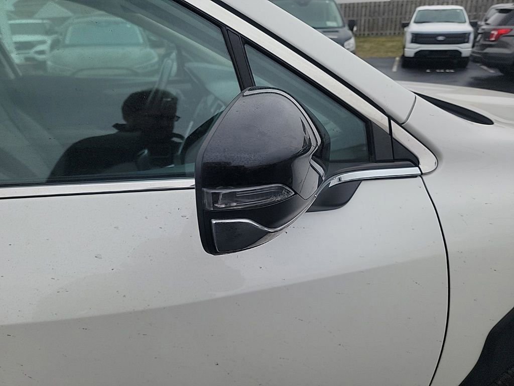 Used 2023 Subaru Outback Premium image 14