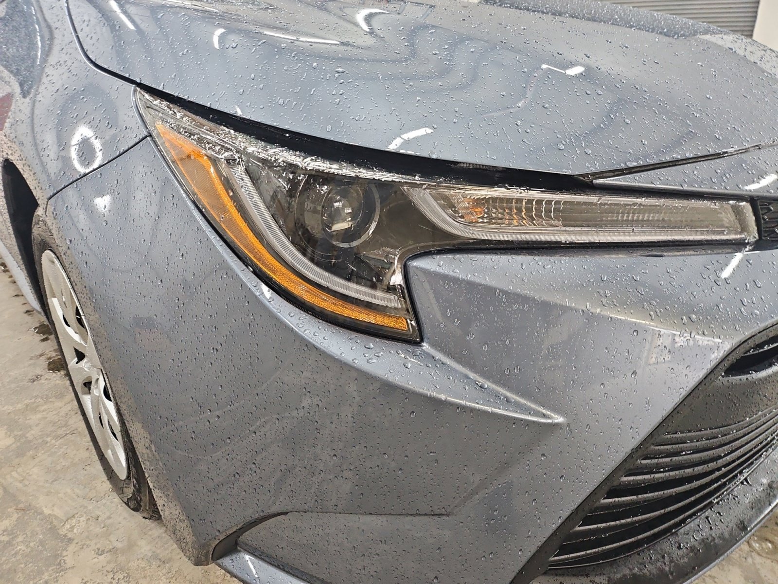 Used 2025 Toyota Corolla LE FWD image 13