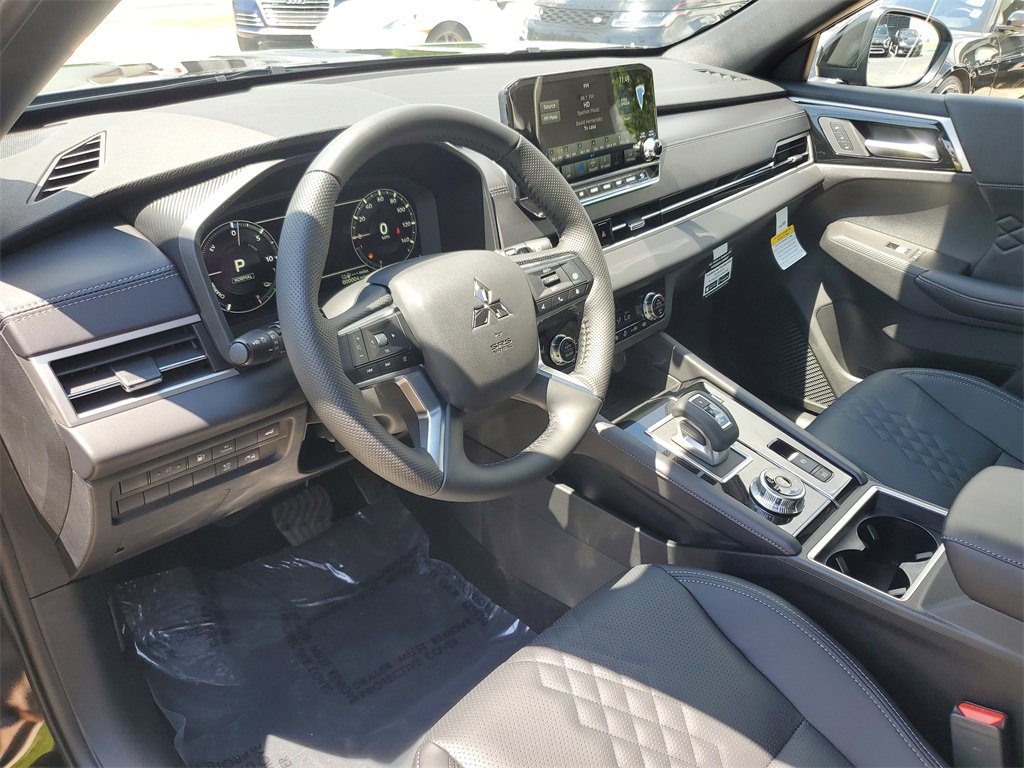New 2025 Mitsubishi Outlander SEL Black Edition image 24