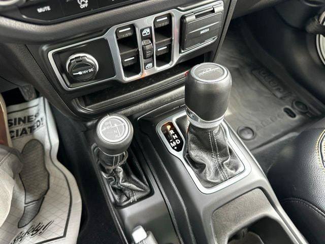 Certified 2025 Jeep Gladiator Overland AWD/4WD image 19