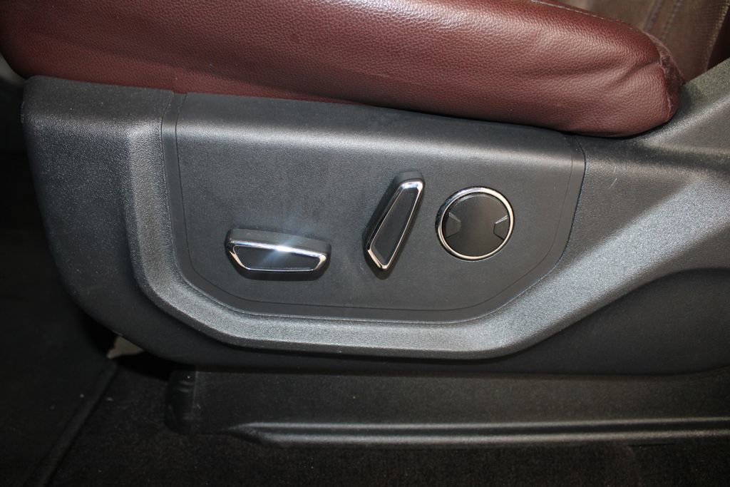 Used 2023 Ford Expedition Max Limited image 18