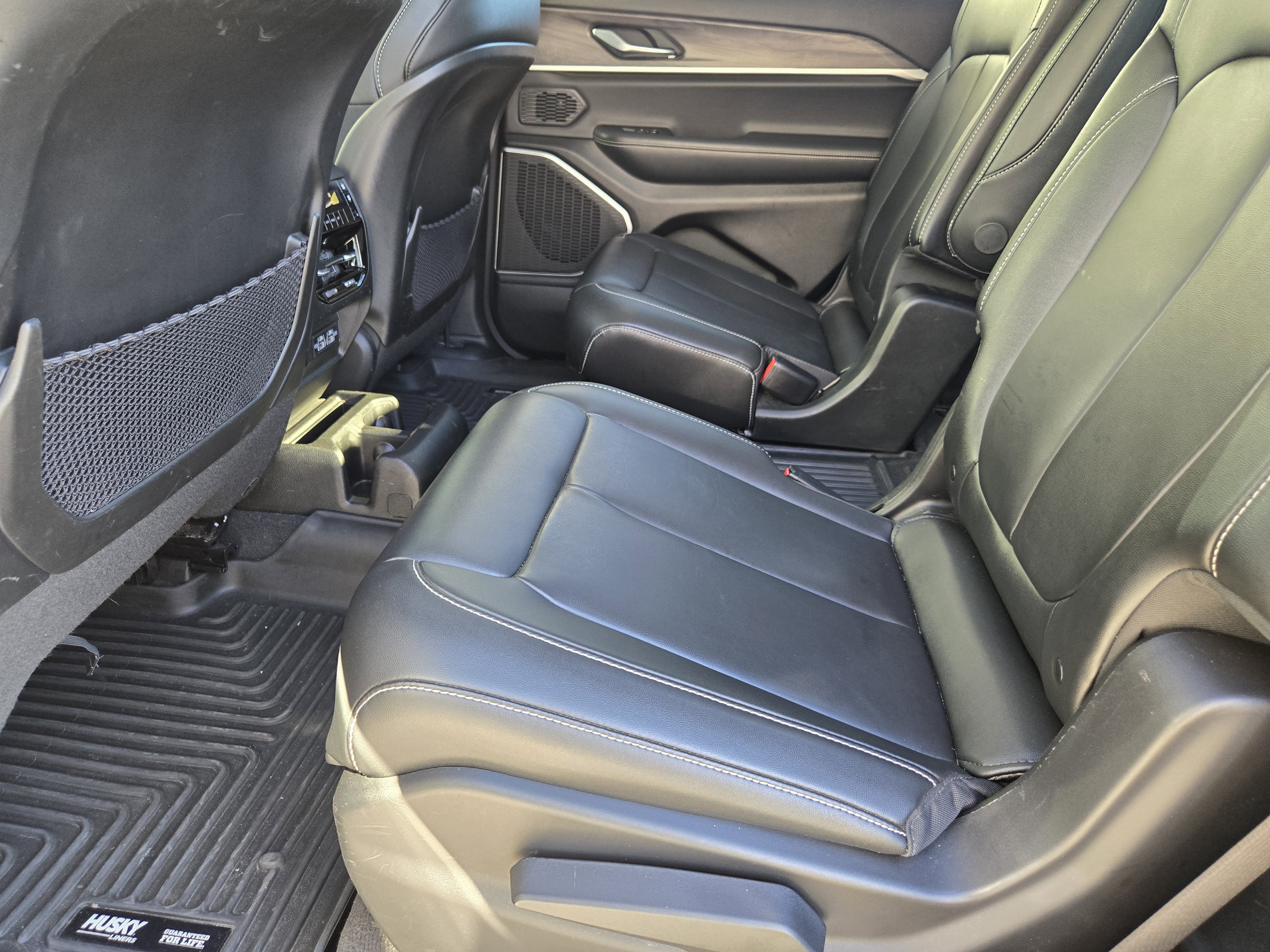 Used 2021 Jeep Grand Cherokee L Limited image 32