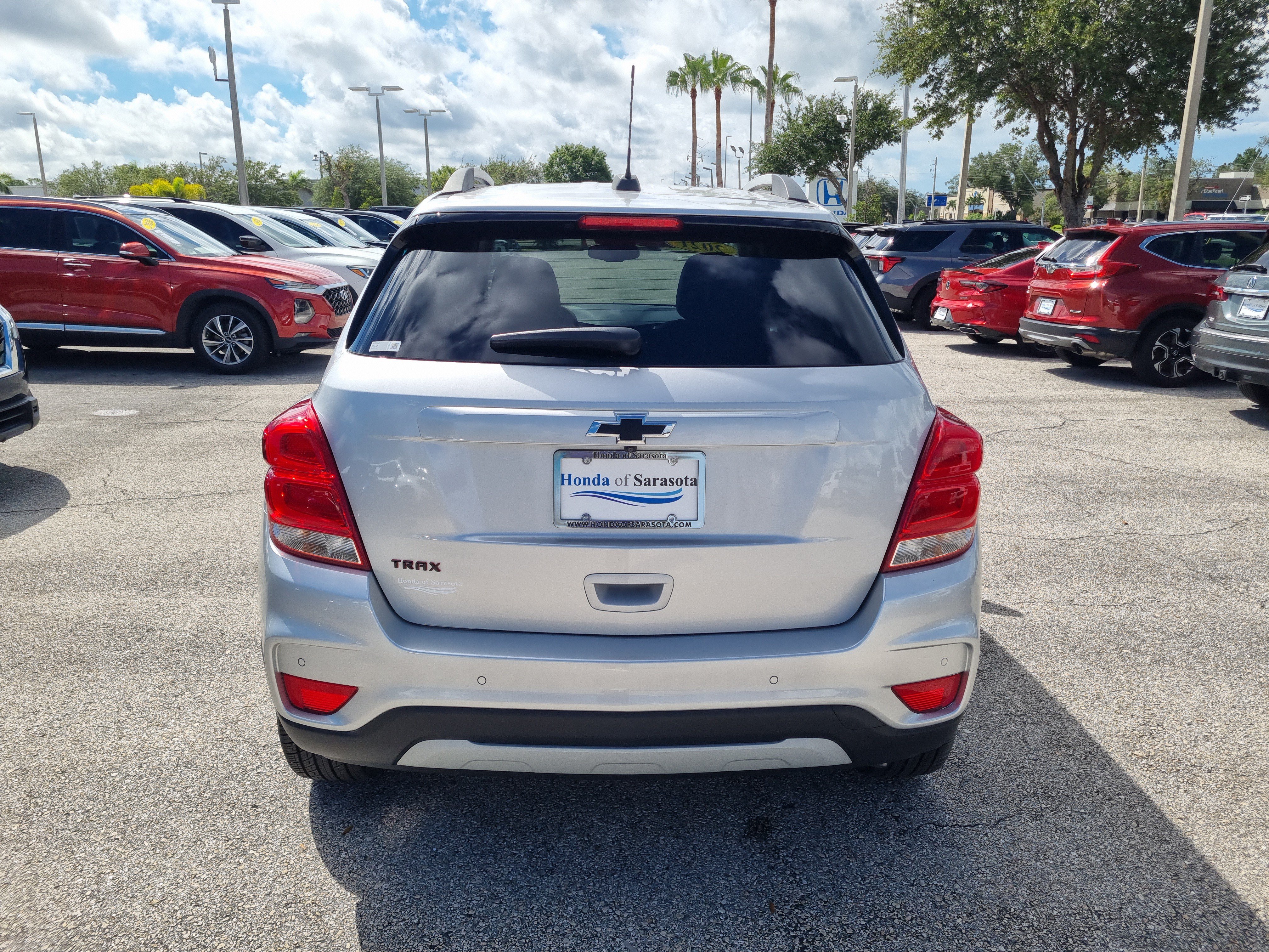 Used 2021 Chevrolet Trax LT w/ Redline Edition FWD image 6