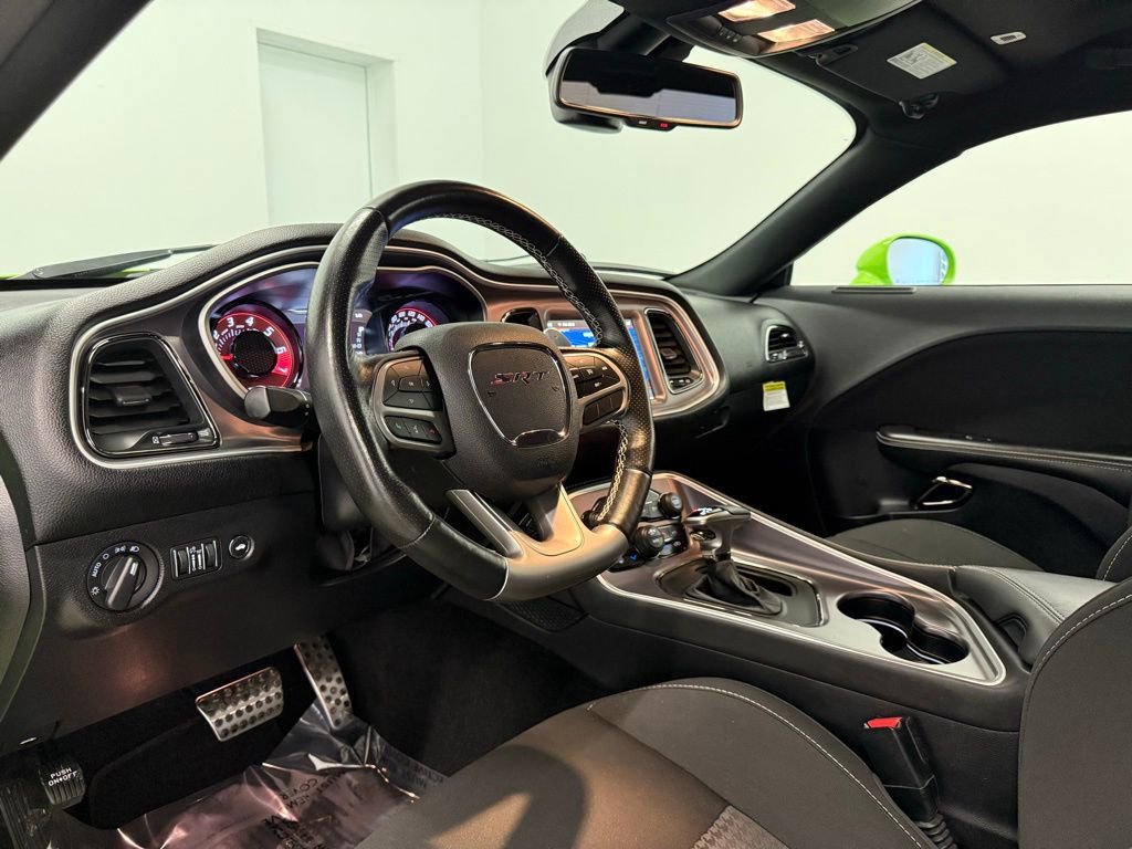 Used 2019 Dodge Challenger SRT Hellcat Redeye image 34