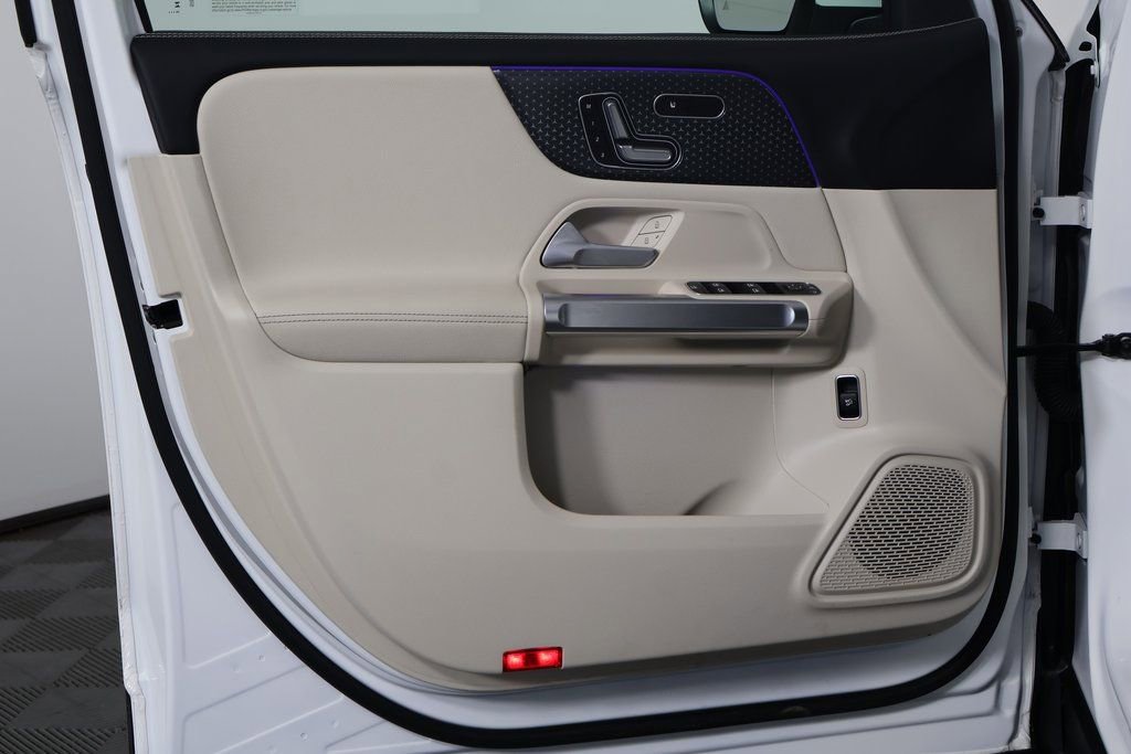 Certified 2025 Mercedes-Benz GLB 250 4MATIC image 12