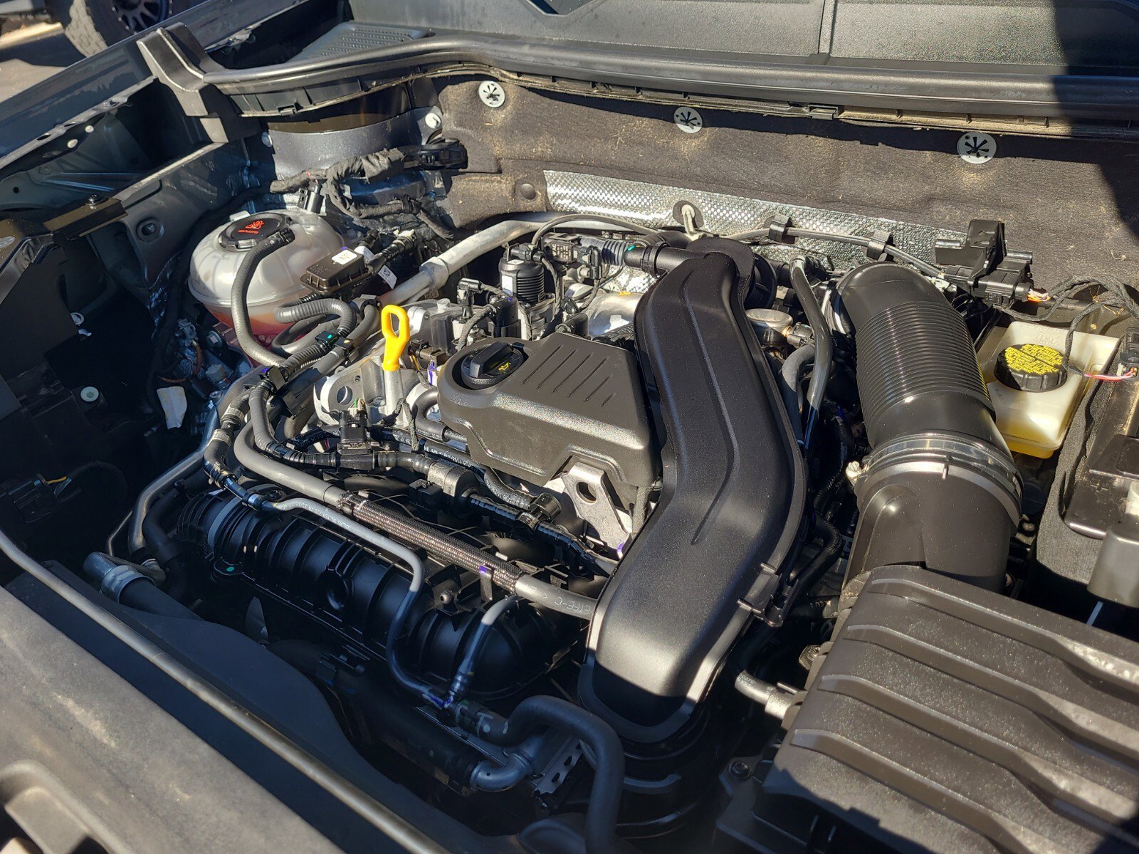 Used 2022 Volkswagen Taos SE image 26