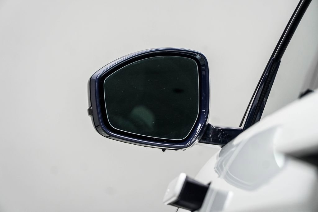 Used 2020 Land Rover Range Rover Evoque SE image 15