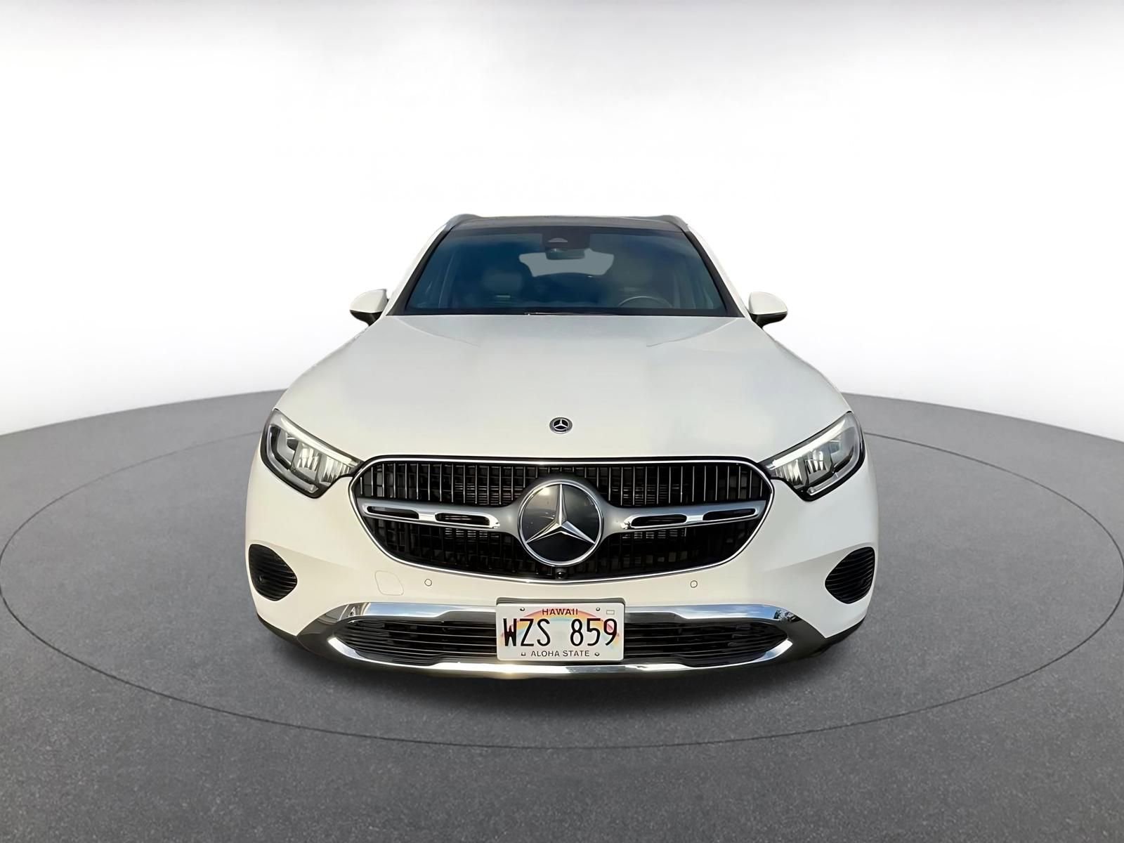 Used 2024 Mercedes-Benz GLC 300 4MATIC image 4