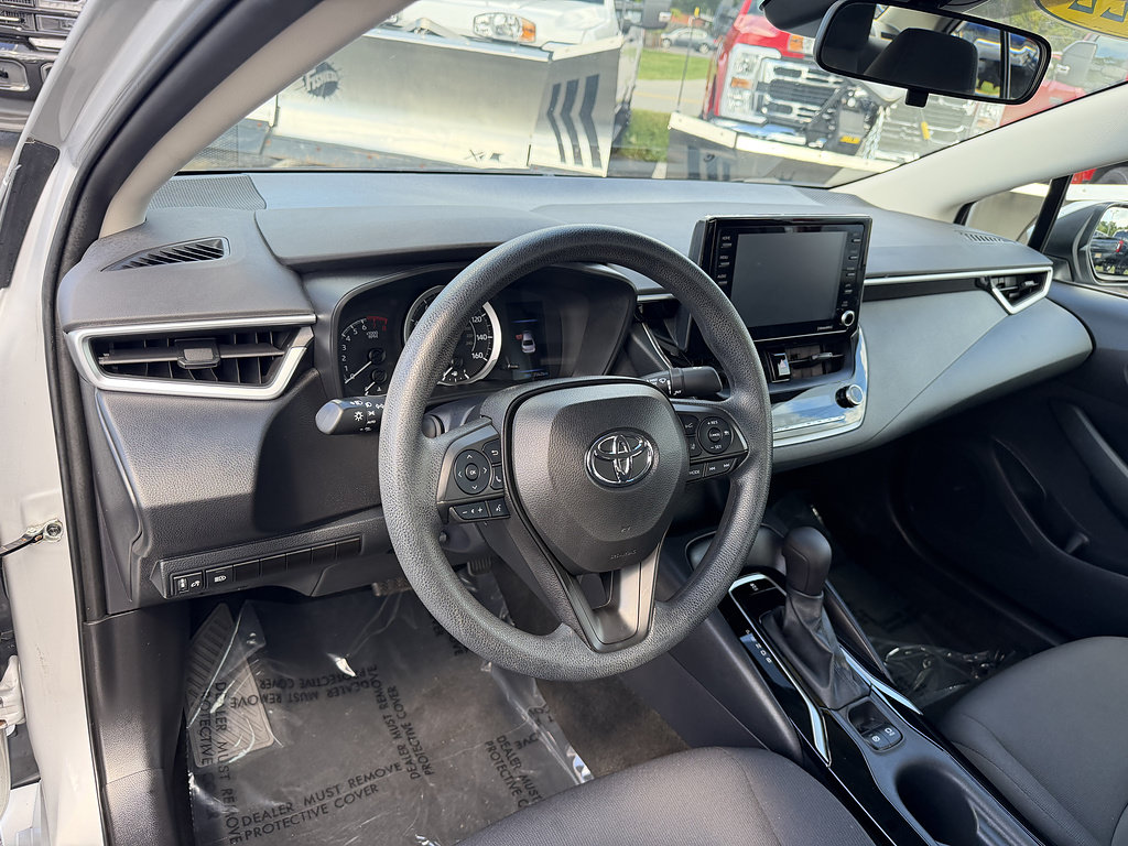 Used 2022 Toyota Corolla LE w/ Carpet Mat Package (TMS) FWD image 13