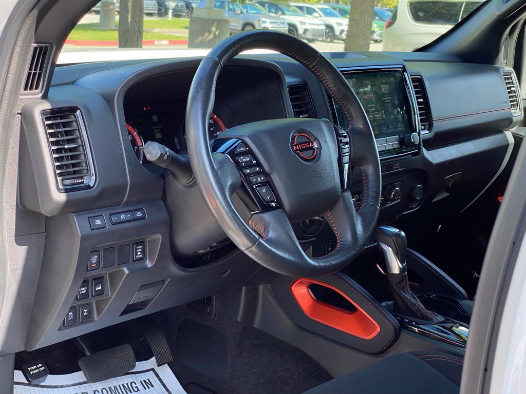 Used 2023 Nissan Frontier PRO-4X w/ Pro Convenience Package AWD/4WD image 10